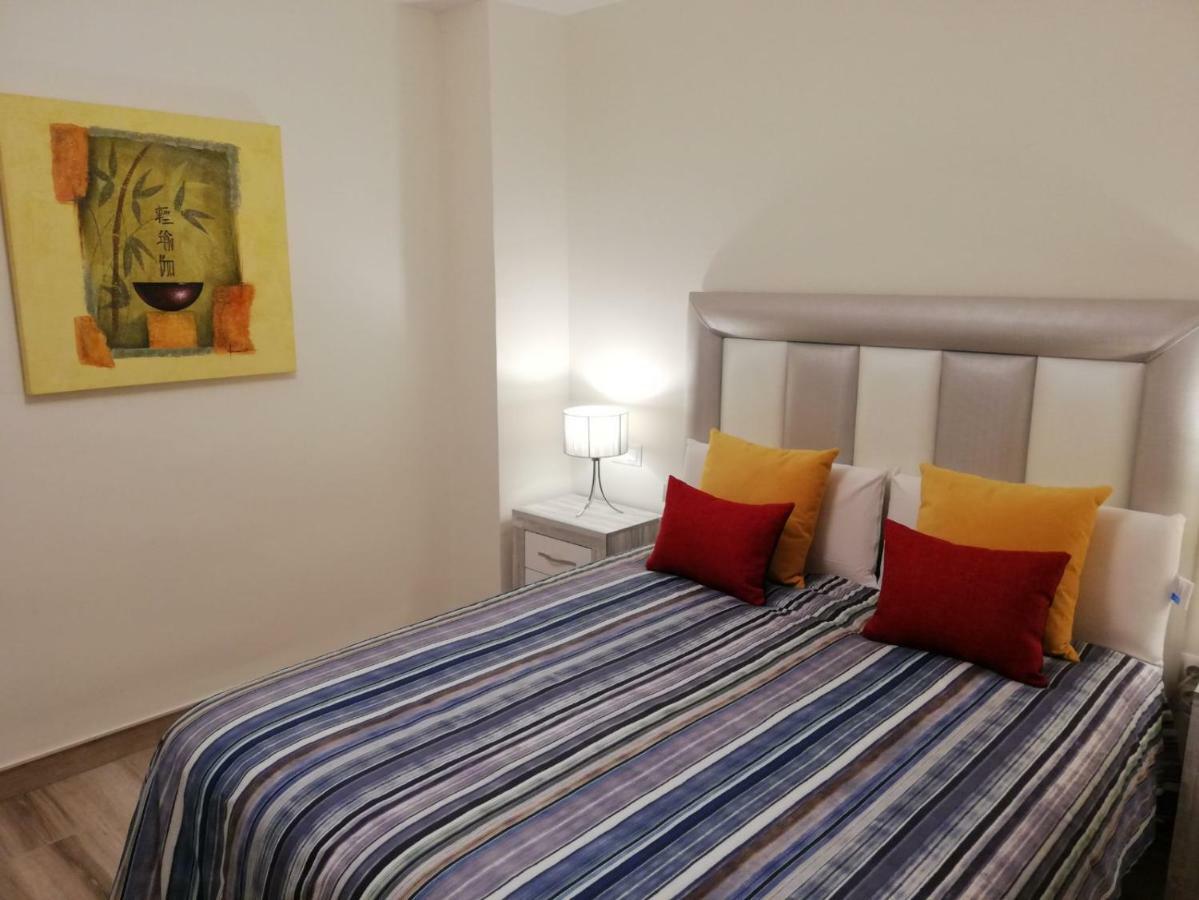 Apartamento Aurora マラガ エクステリア 写真