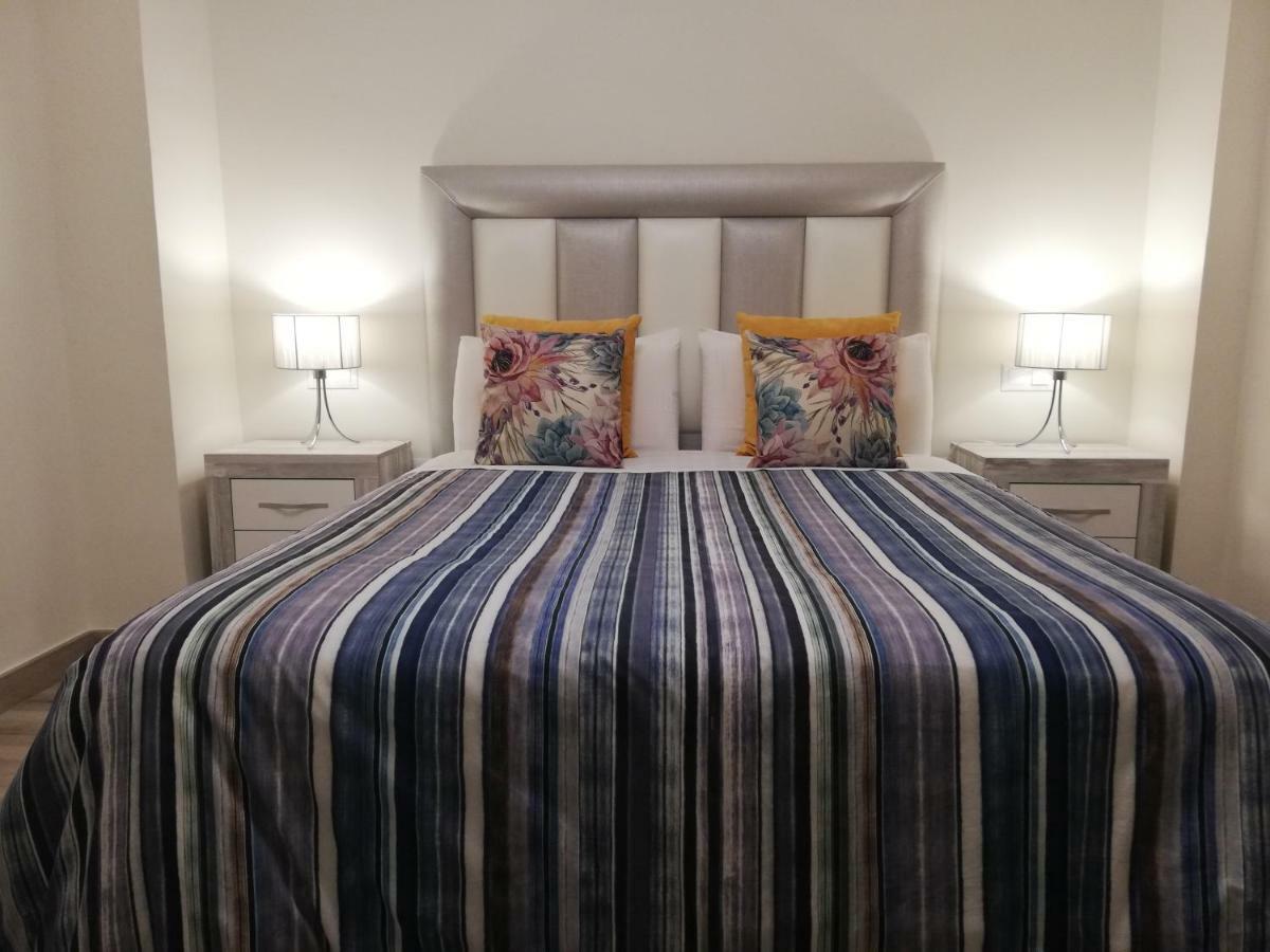 Apartamento Aurora マラガ エクステリア 写真