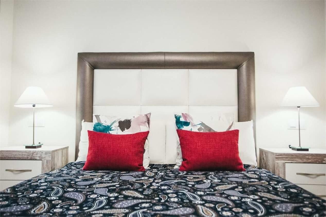 Apartamento Aurora マラガ エクステリア 写真